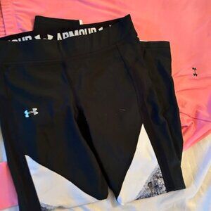 under armour size medium womens work out pants leggings athletic black capris